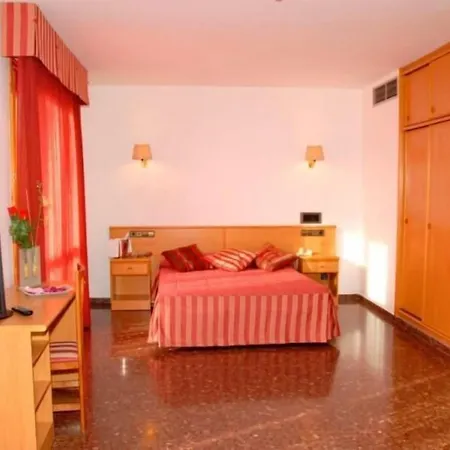 Hotel La Imperial Pedrola