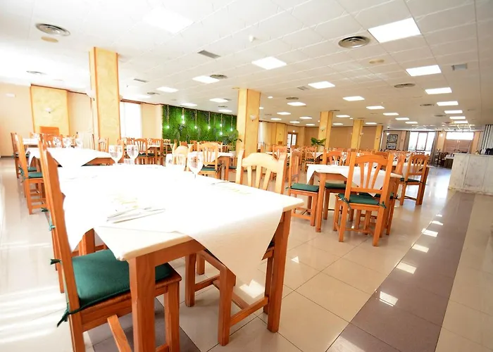 La Imperial Hotel 2*