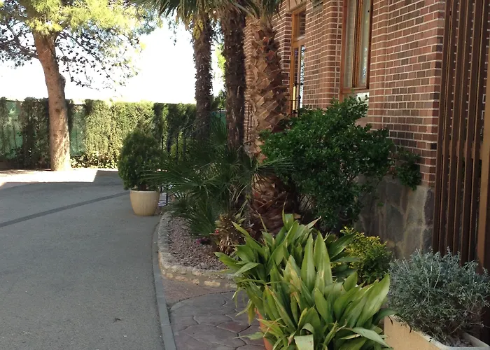 La Imperial Hotel 2*